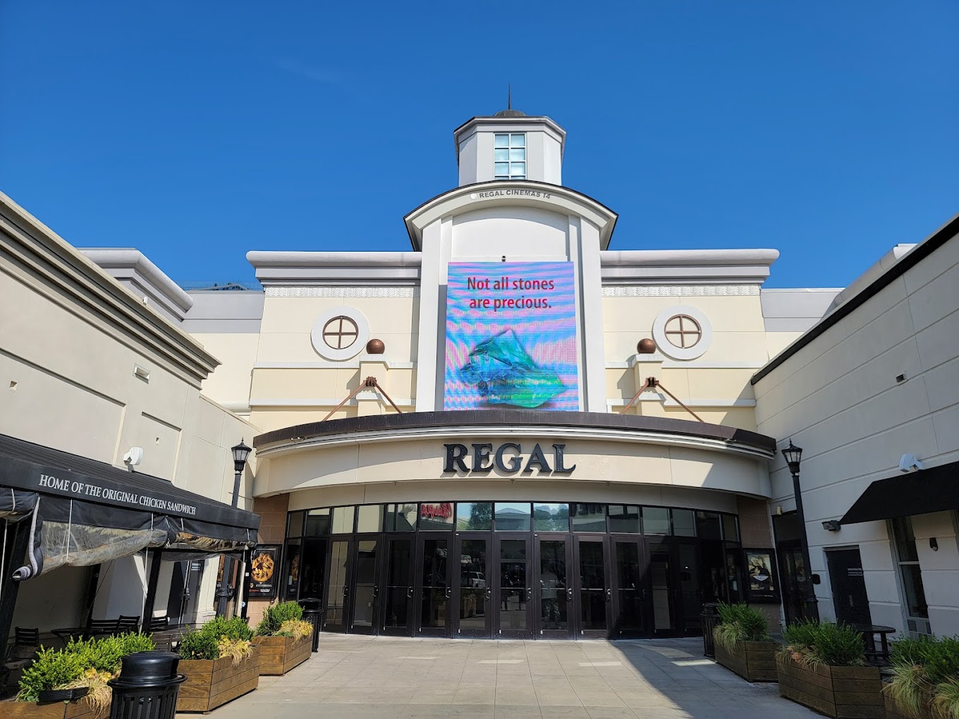 Regal North Hills - Showtimes & Tickets