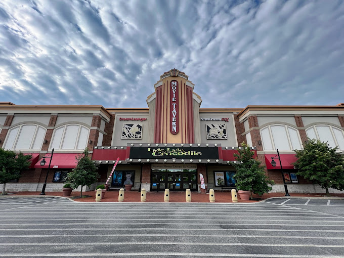 Marcus Movie Tavern in Exton, PA Showtimes