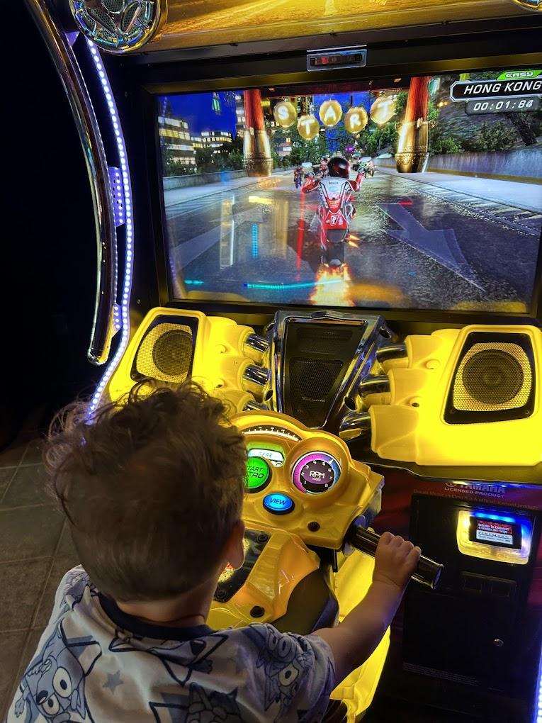 premiere nasa dollar 8 showtimes