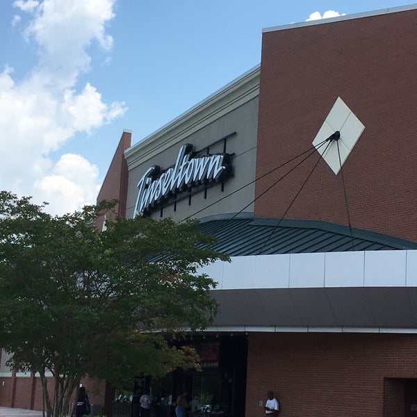 Cinemark Tinseltown Fayetteville 17 and XD Showtimes