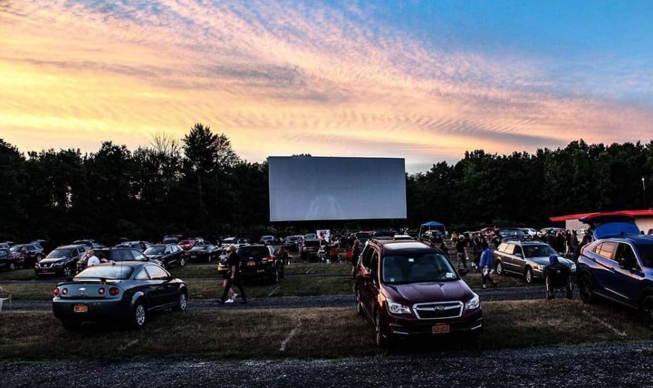 Fair Oaks DriveIn in Middletown, NY Showtimes