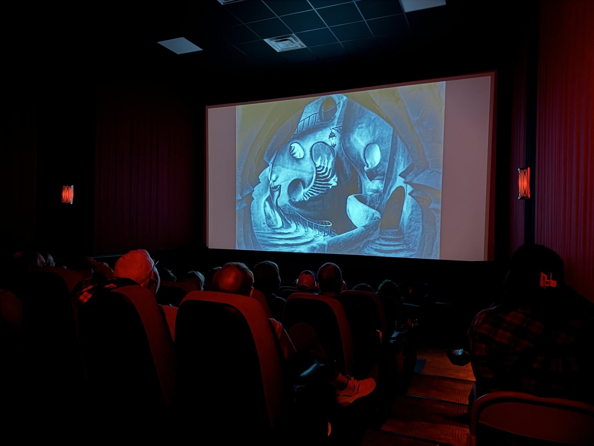 Parkway Theater in McKees Rocks, PA Showtimes