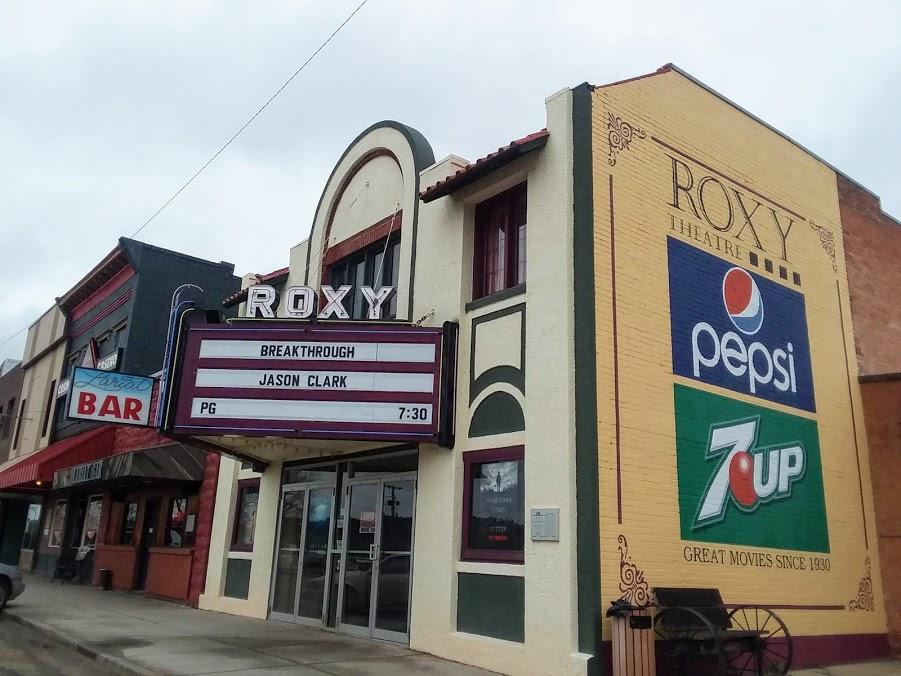 The Forsyth Roxy Theatre in Forsyth, MT Screendollars