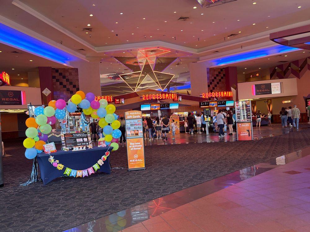 regal-manchester-fresno-theatre-showtimes-tickets