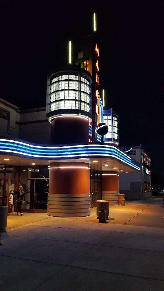 marcus-bay-park-cinema-showtimes-tickets