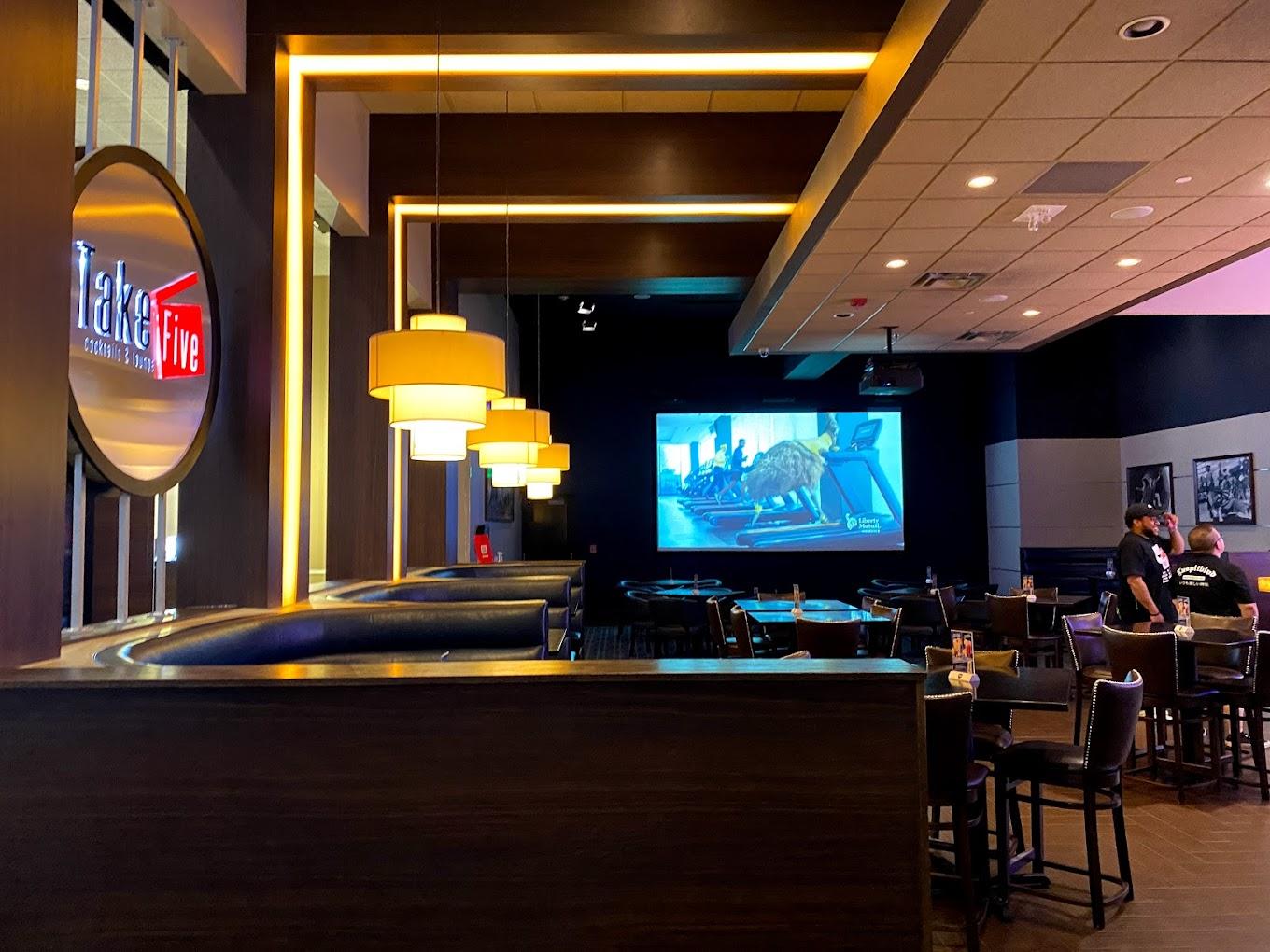 Marcus Oakdale Cinema Showtimes & Tickets