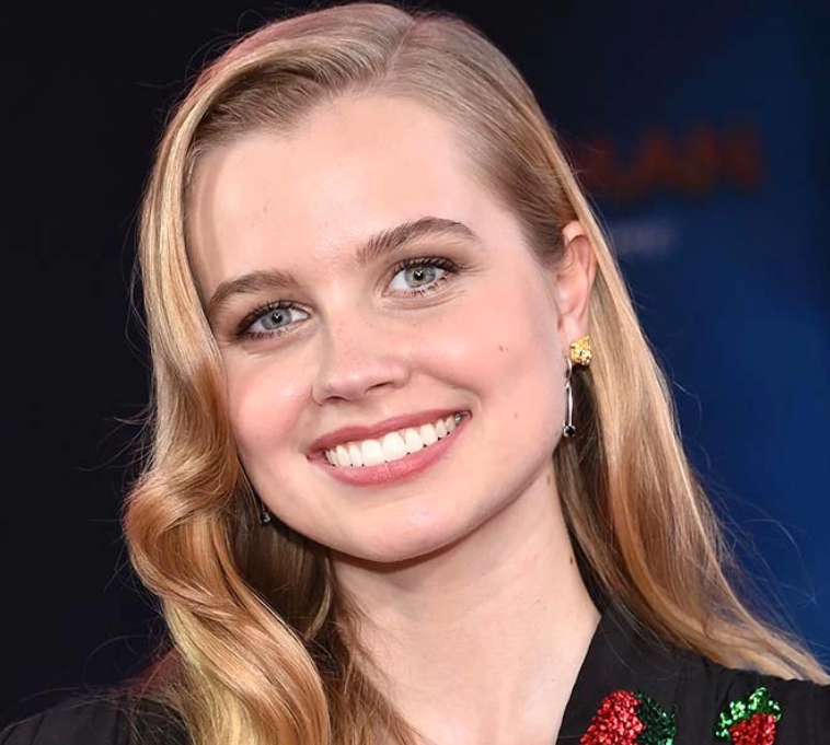 [Image: Angourie-Rice.png]