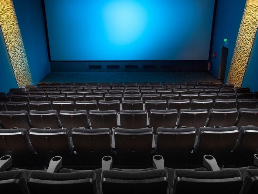 CEC Menomonie 7 Theatre Showtimes & Tickets