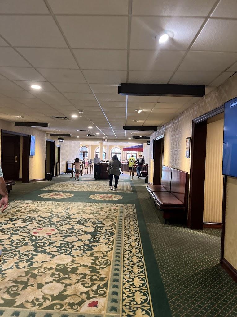 premiere oaks 10 showtimes